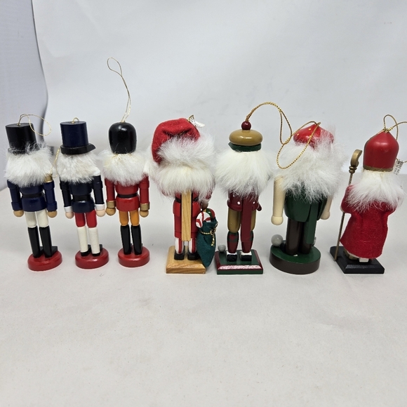 Christmas Nutcracker Tree Ornament 3 Soldier 1 Santa 2 Golfers 1 King Wooden 5in - Picture 7 of 10